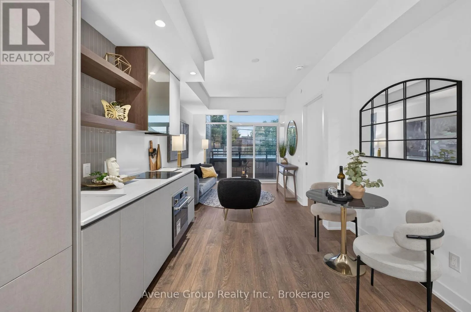 202 - 1285 QUEEN STREET E