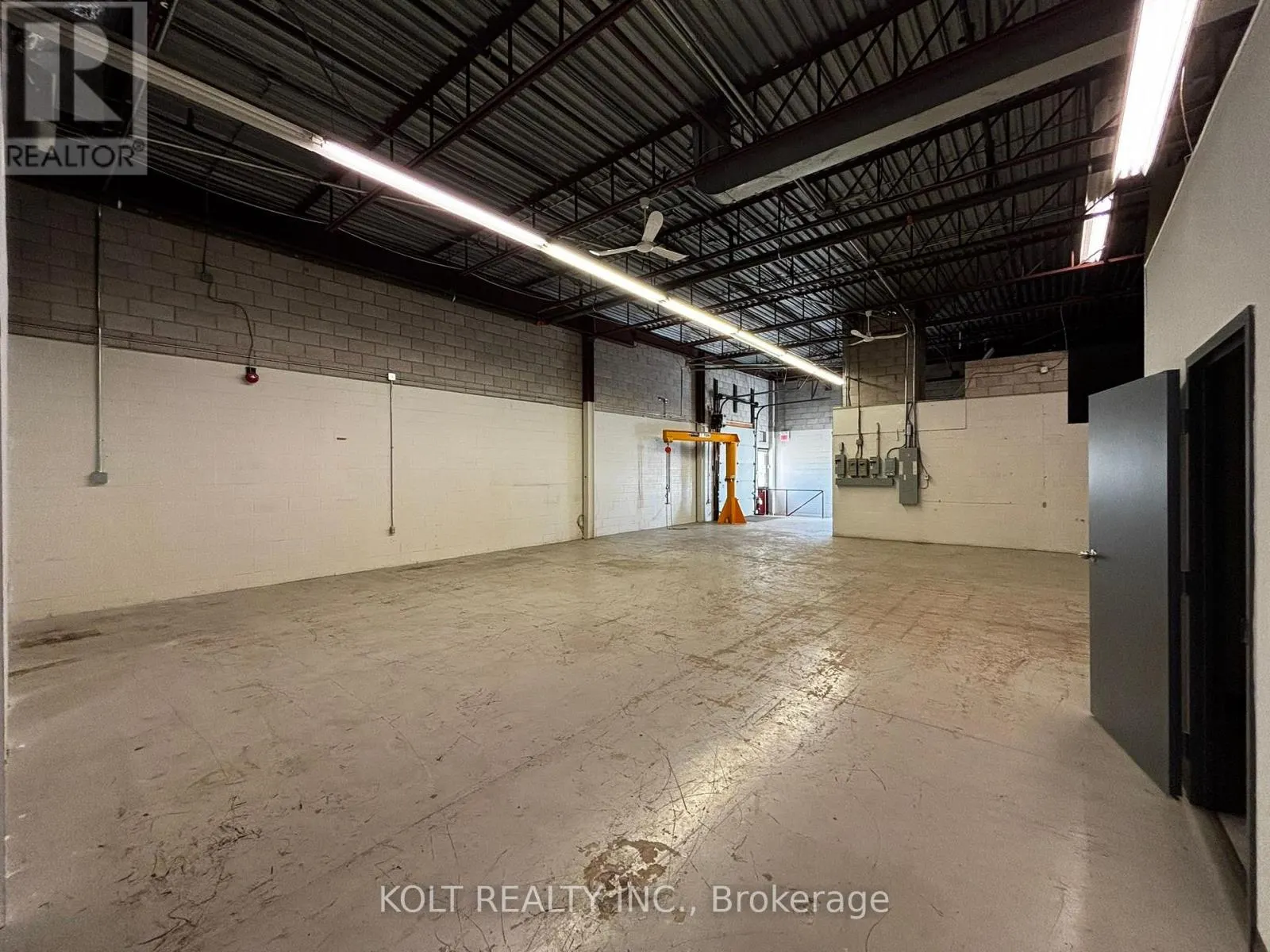 UNIT 6 - 931 PROGRESS AVENUE