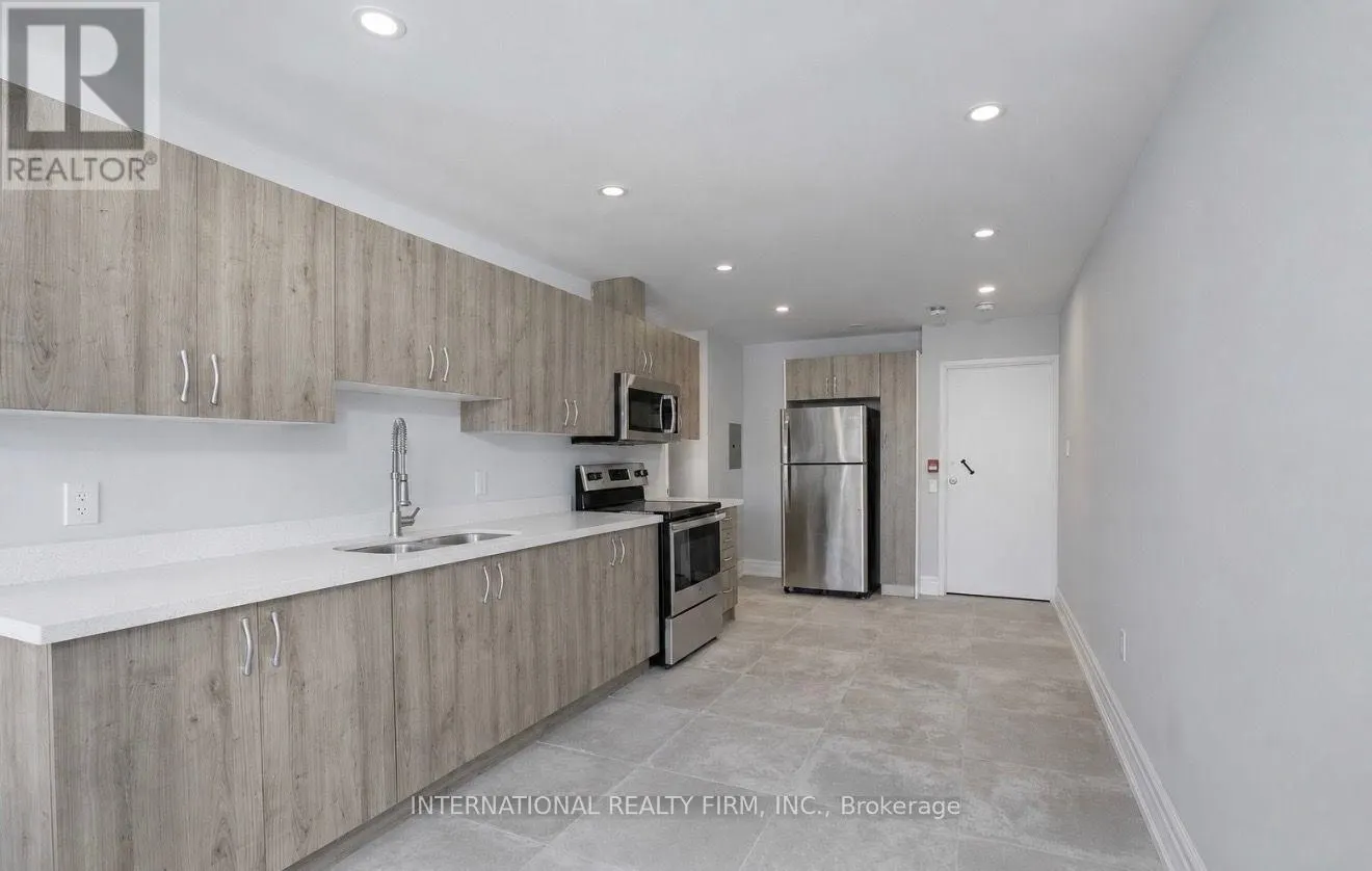 783 DANFORTH AVENUE