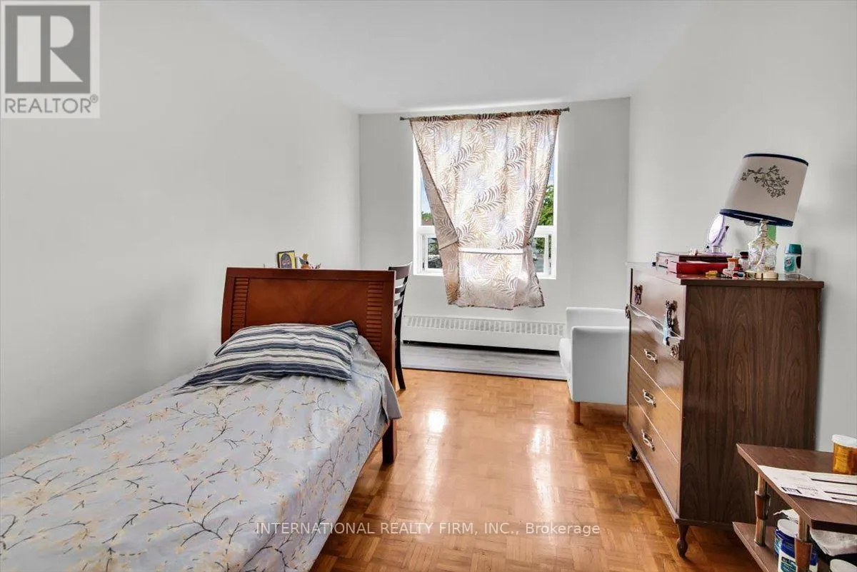 783 DANFORTH AVENUE