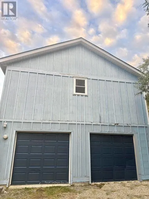 LOFT OVER BOATHOUSE - 131 CEDAR CREST BEACH ROAD