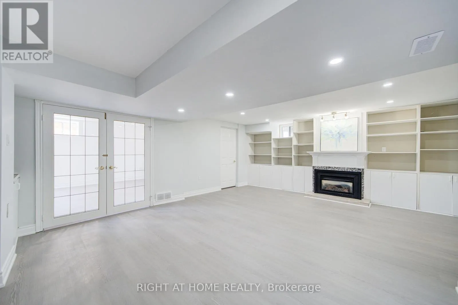 326 JAYBELL GROVE