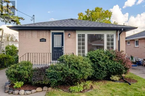 643 PERRY CRESCENT