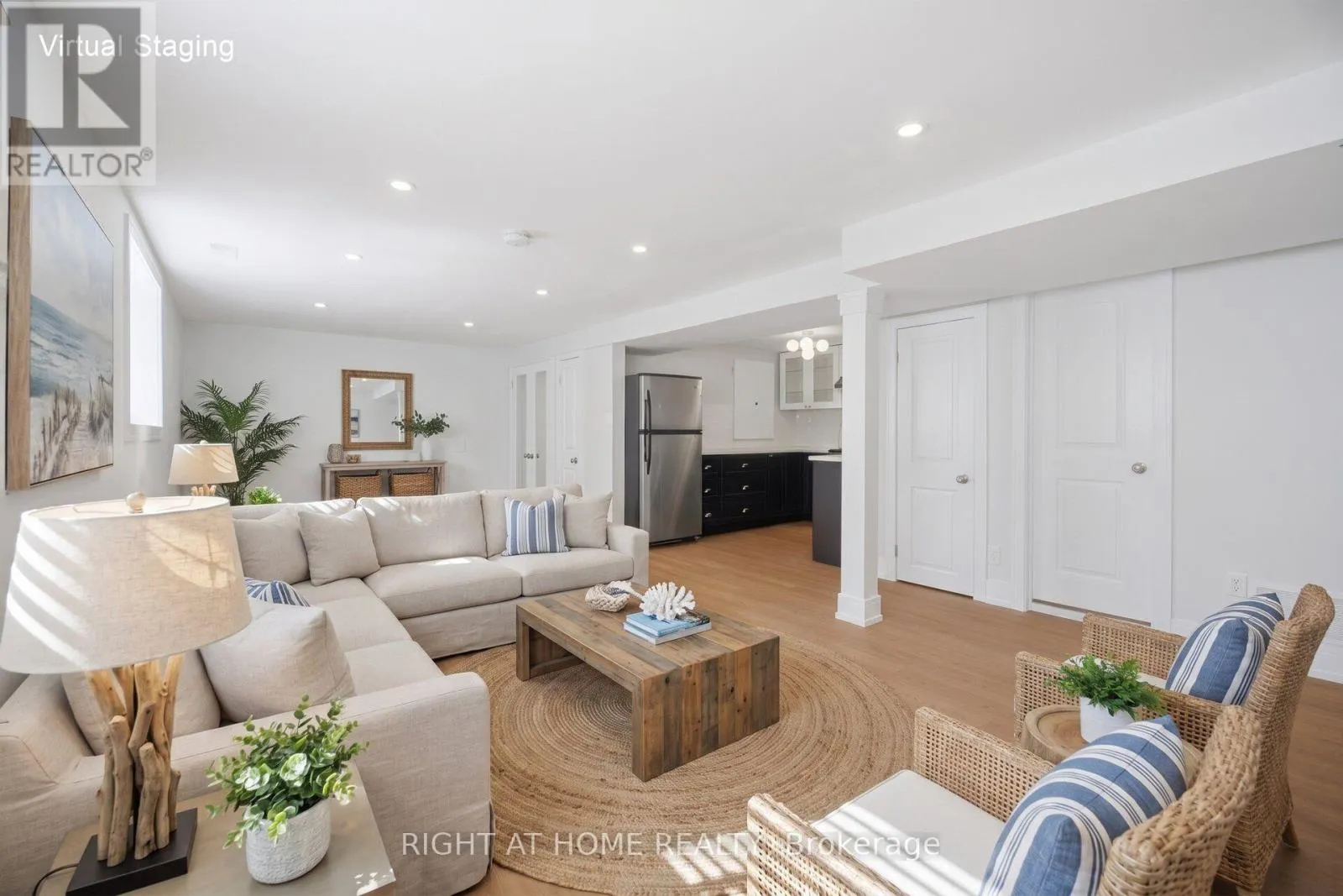 643 PERRY CRESCENT