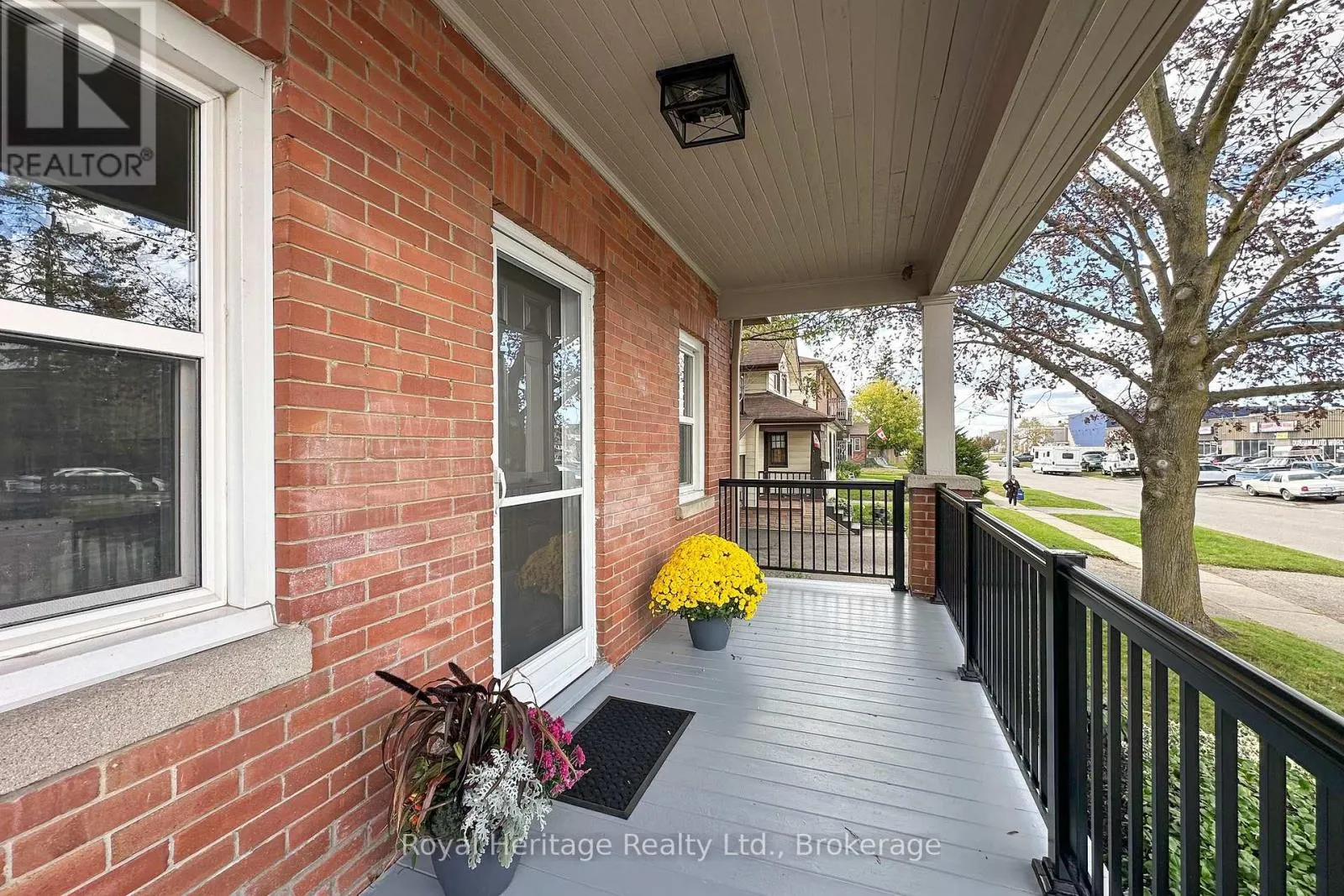 15 RUSSETT AVENUE