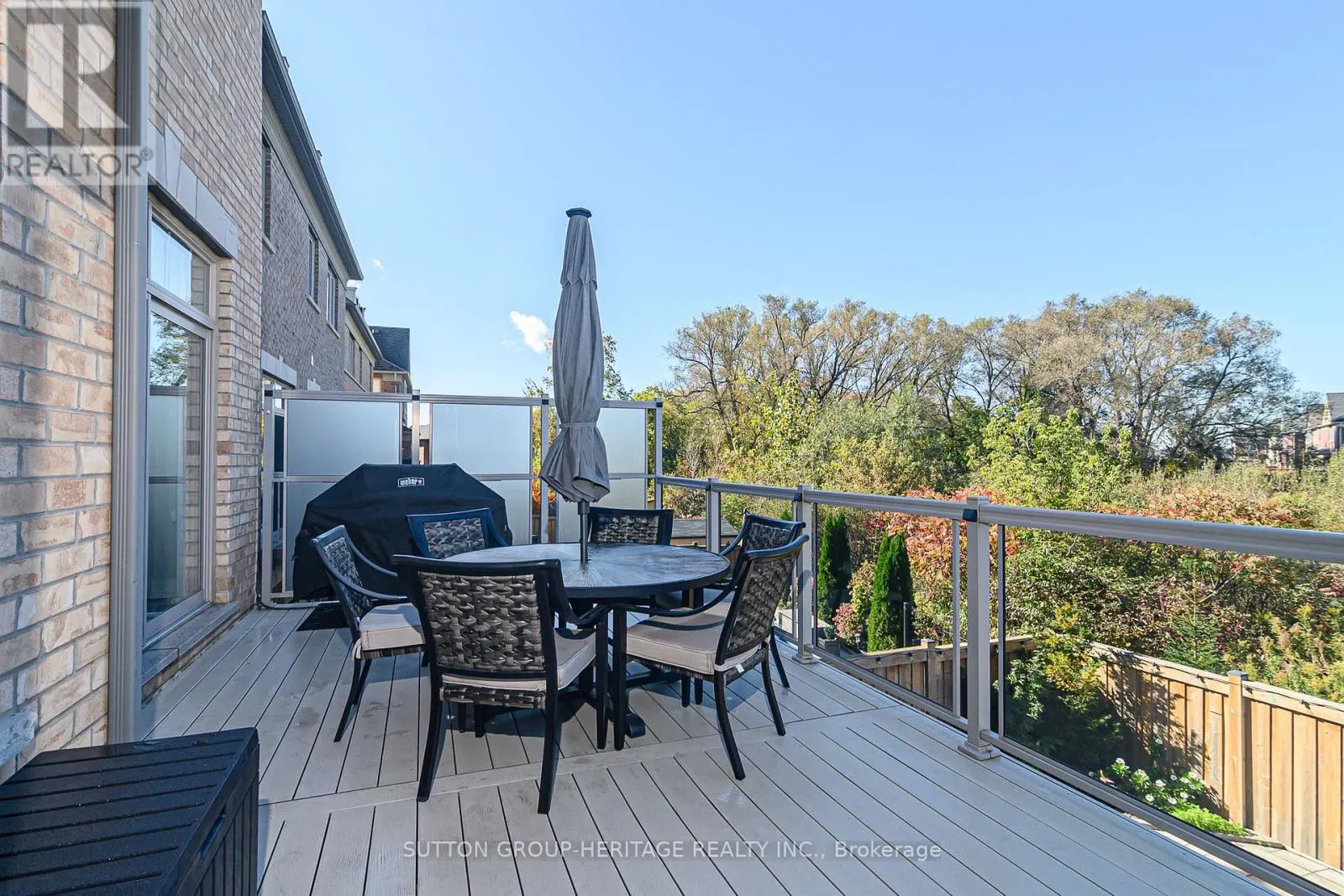 10 BEAVERDAMS DRIVE