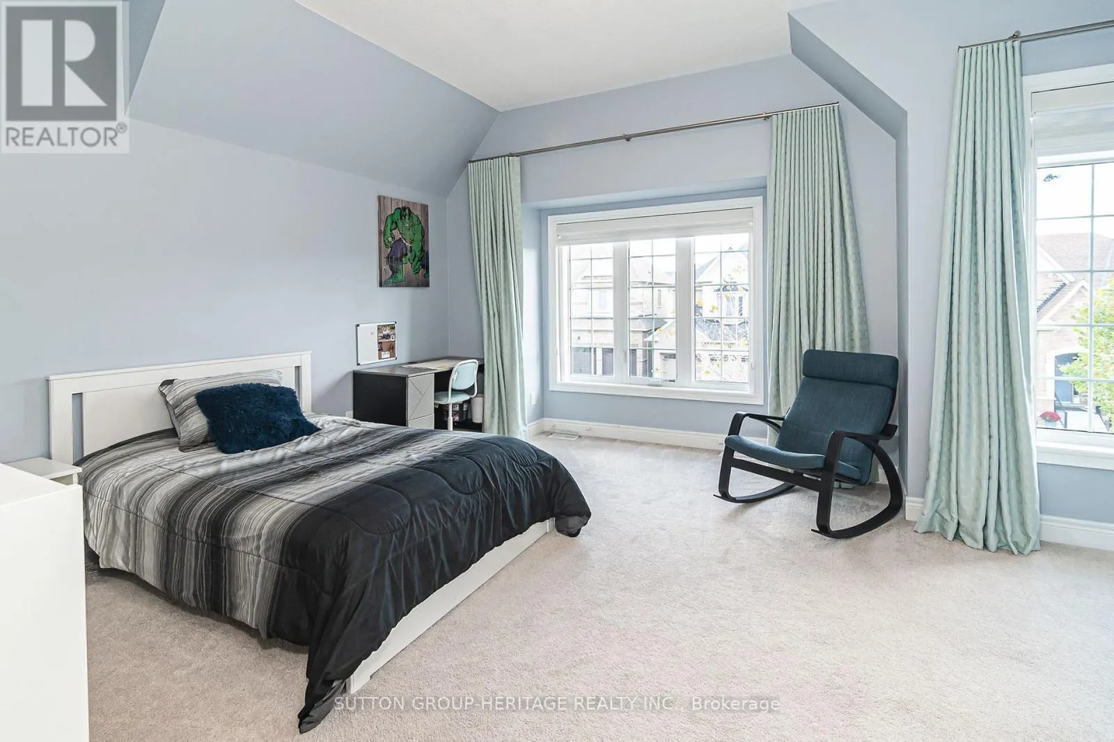 10 BEAVERDAMS DRIVE