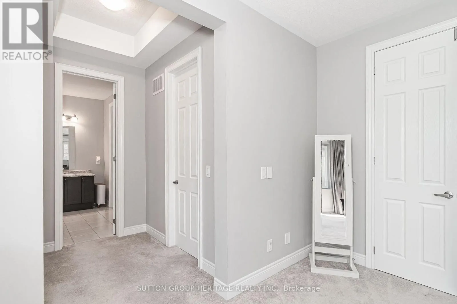 10 BEAVERDAMS DRIVE