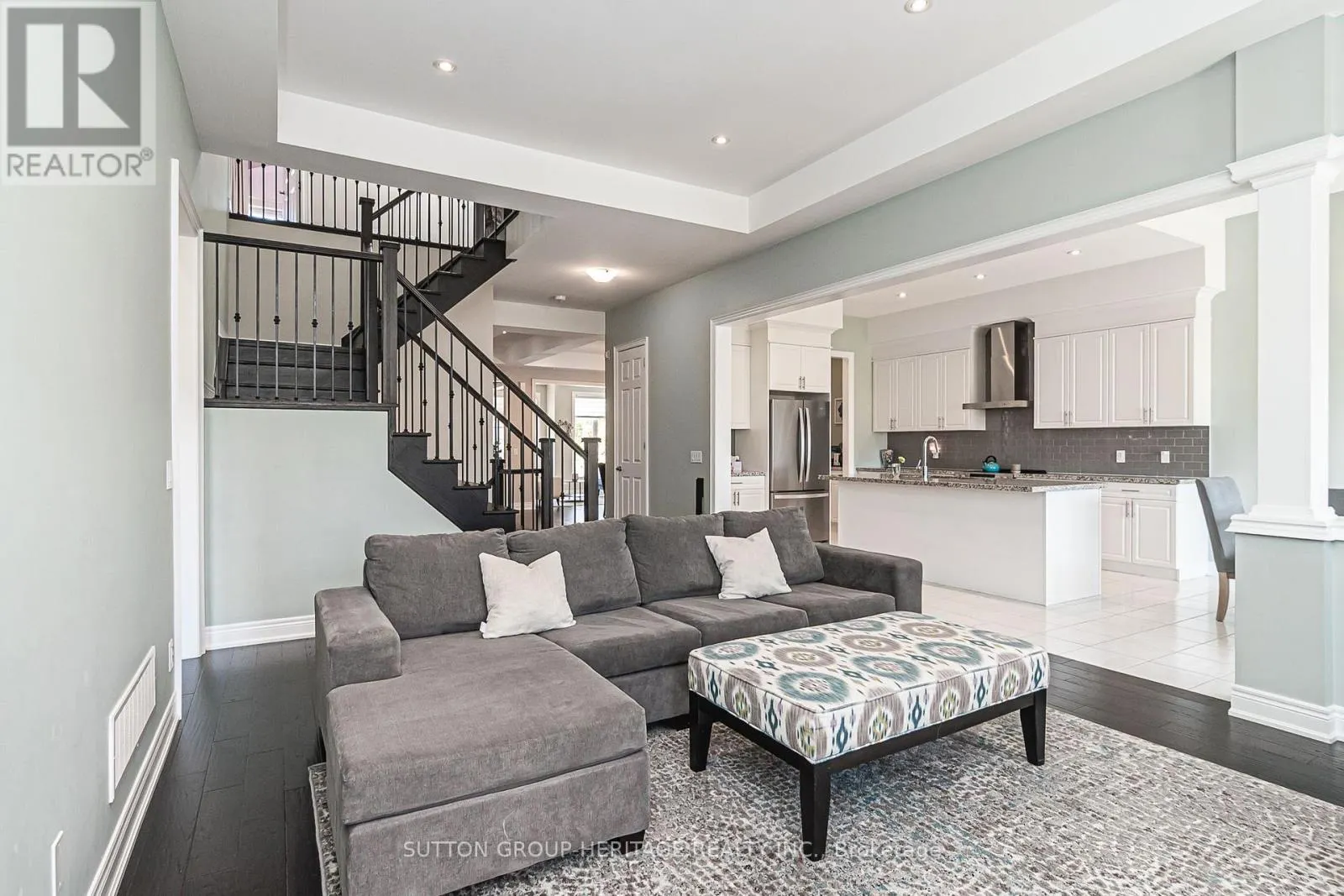 10 BEAVERDAMS DRIVE