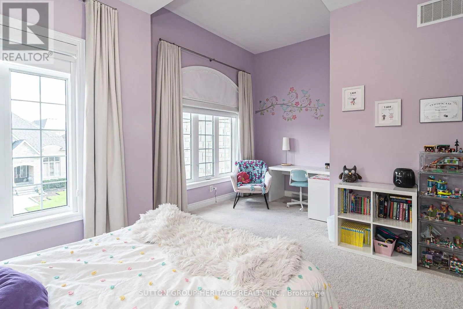 10 BEAVERDAMS DRIVE