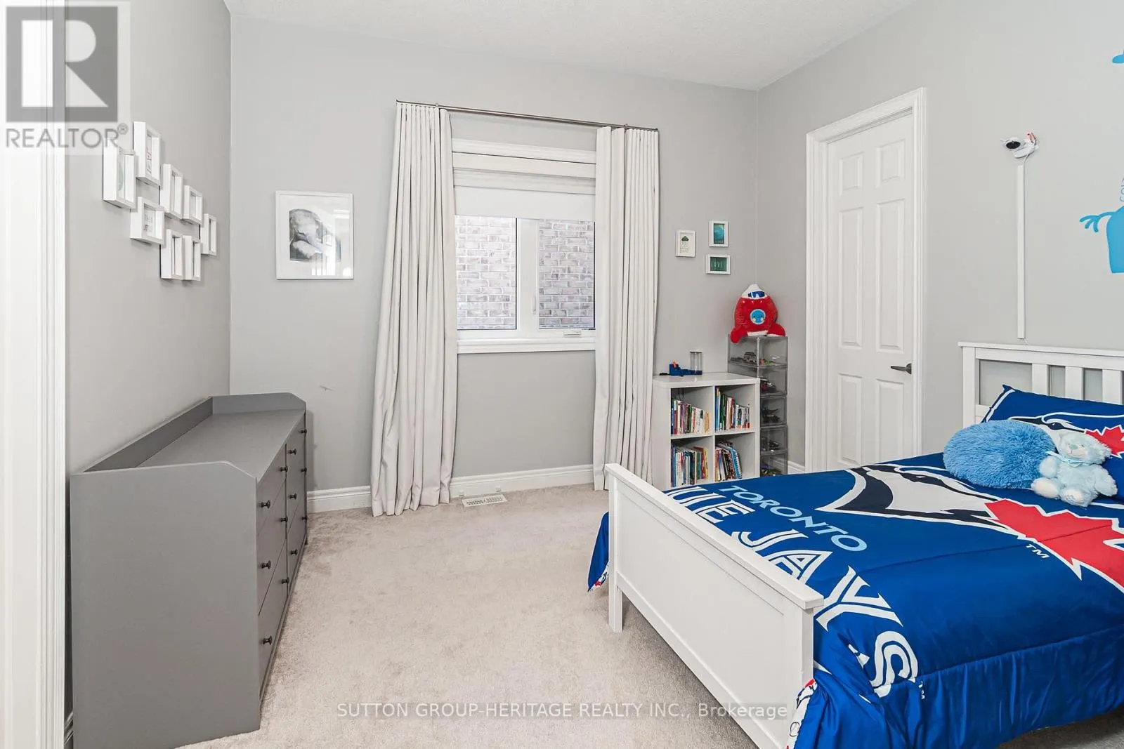 10 BEAVERDAMS DRIVE