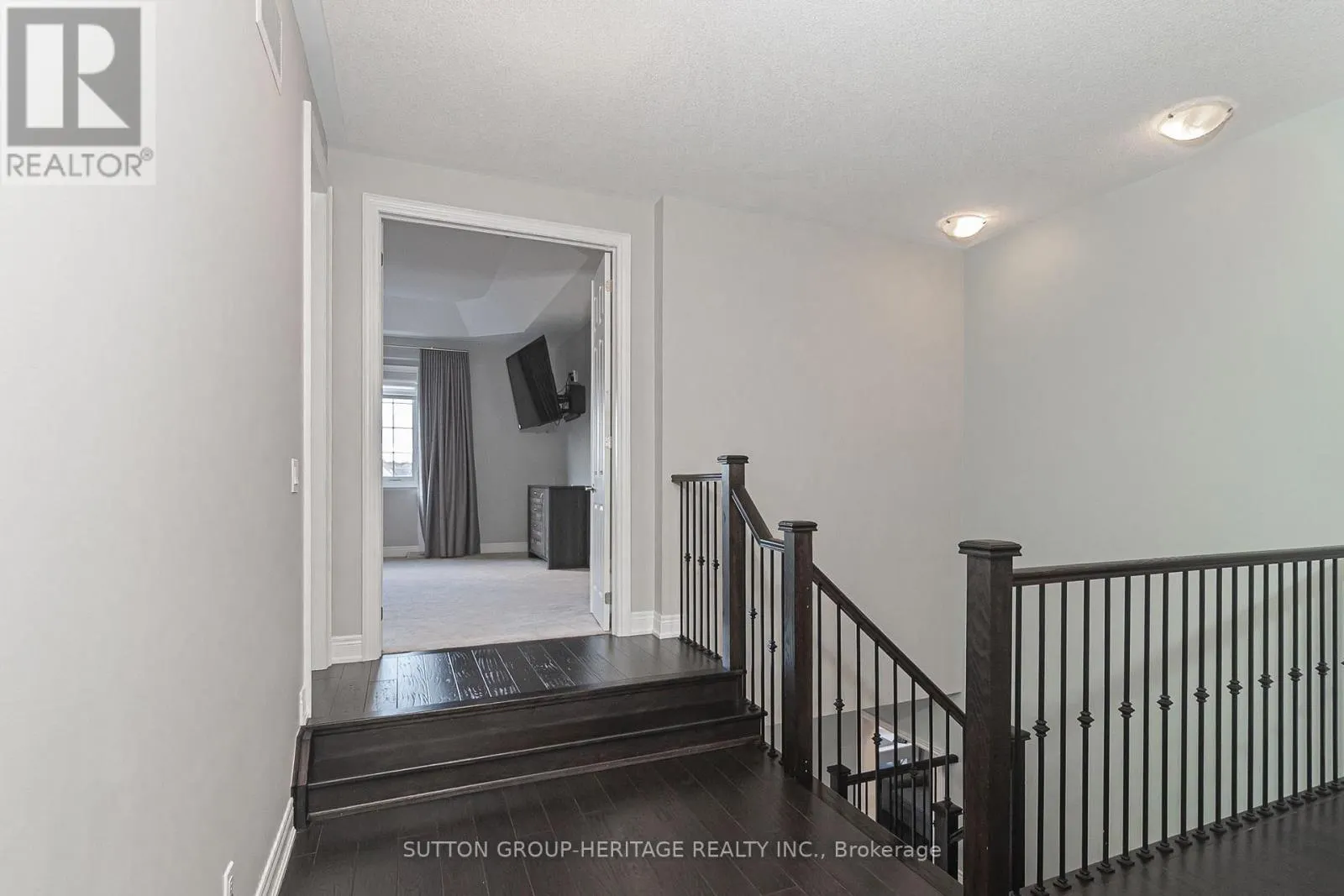 10 BEAVERDAMS DRIVE