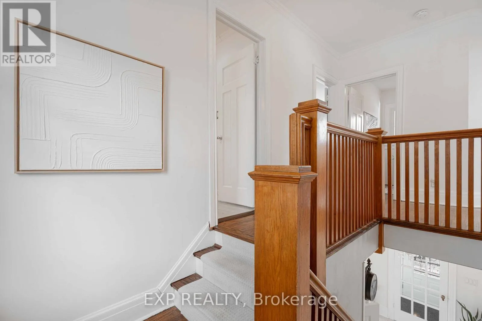 308 KING STREET E