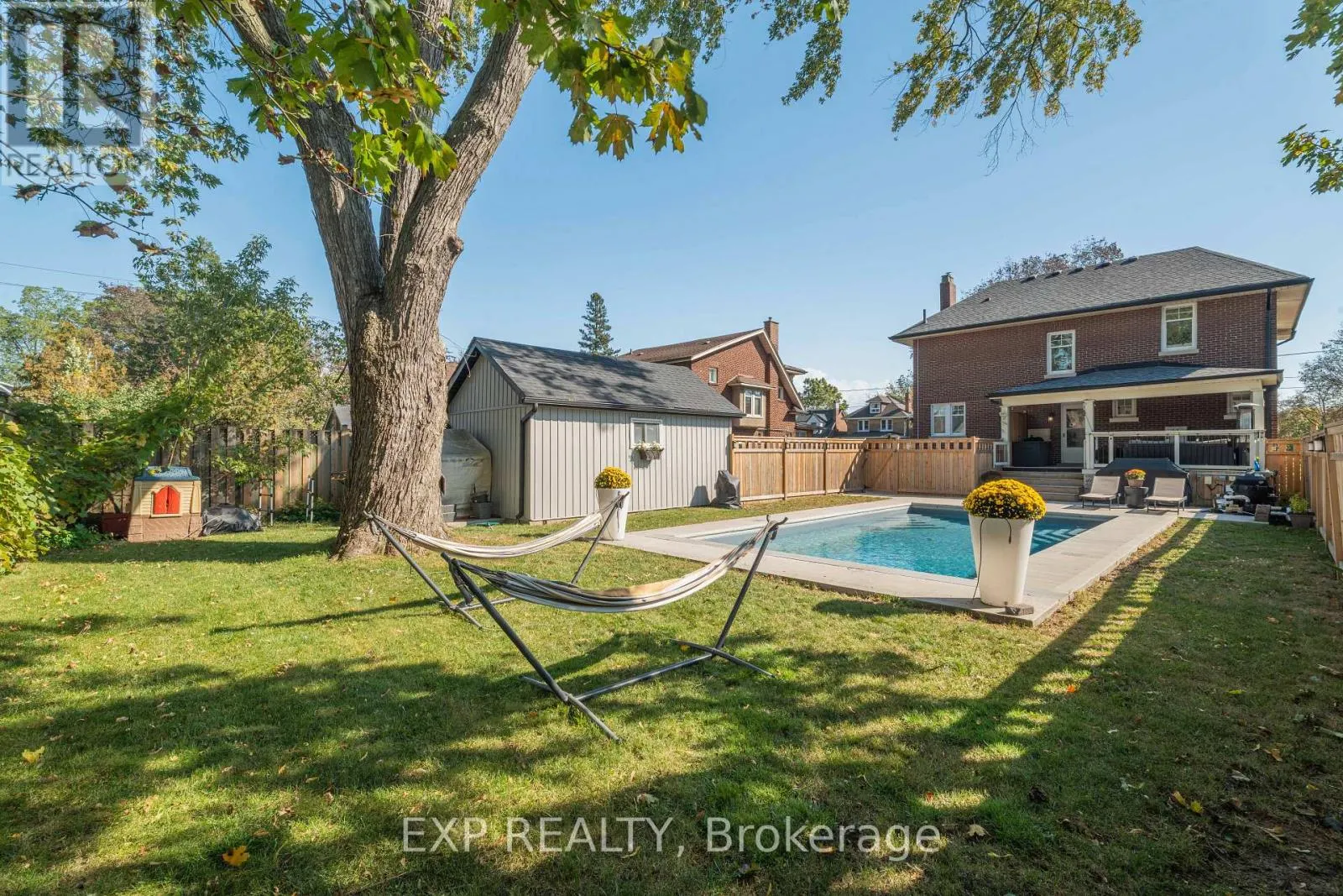 308 KING STREET E