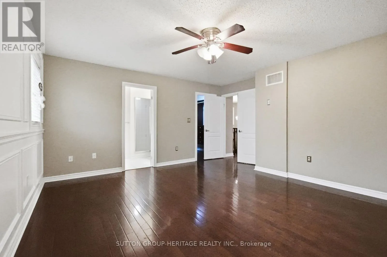 16 SHREWSBURY DRIVE