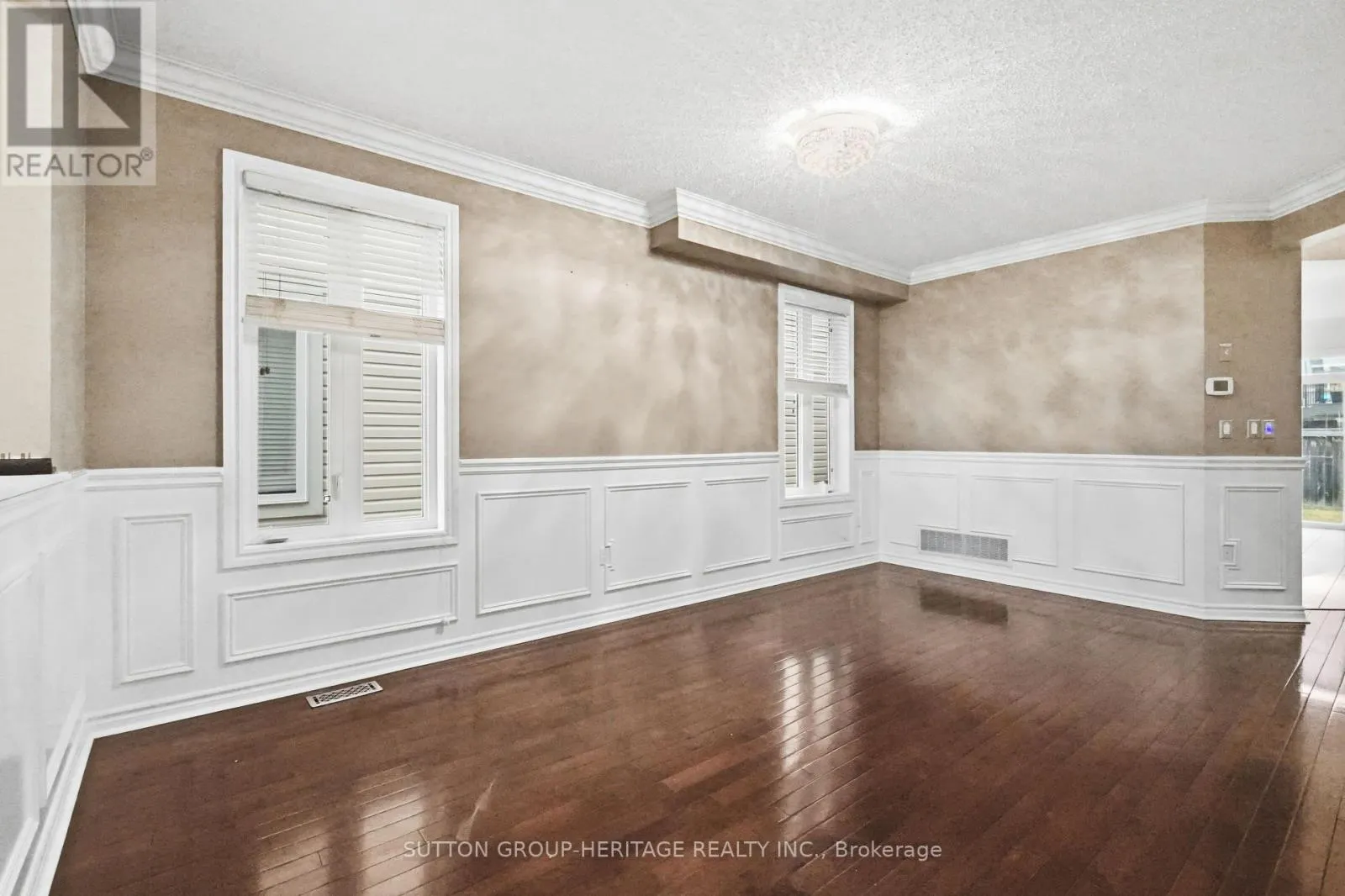 16 SHREWSBURY DRIVE