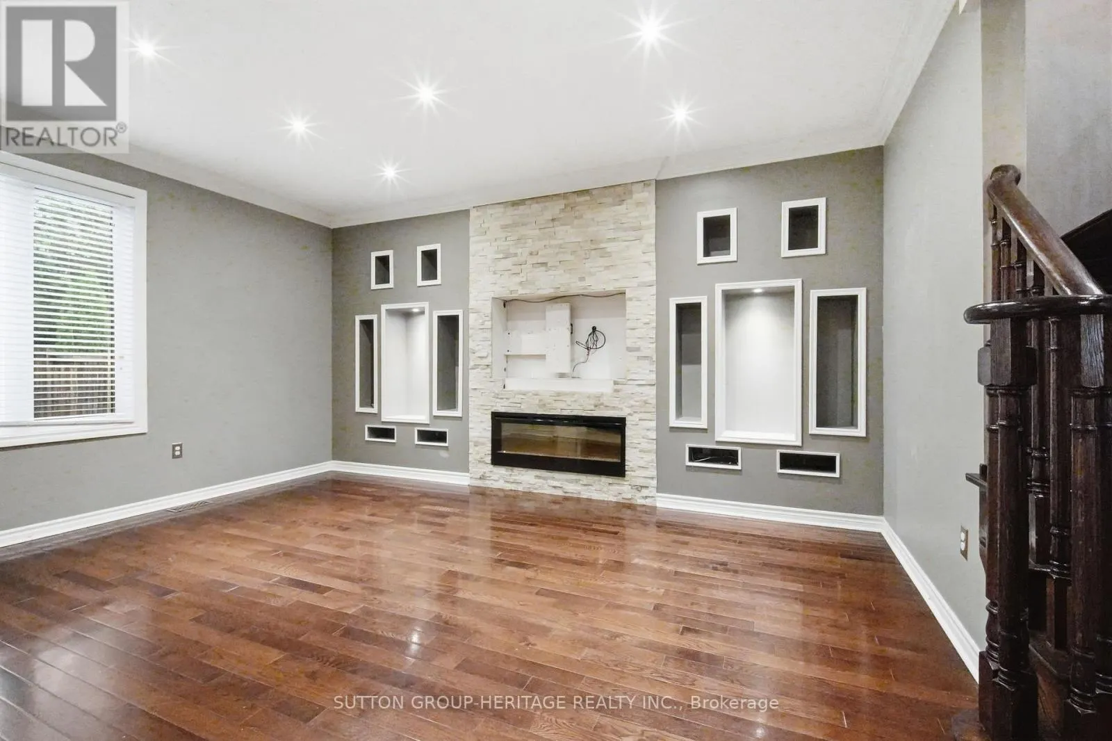 16 SHREWSBURY DRIVE