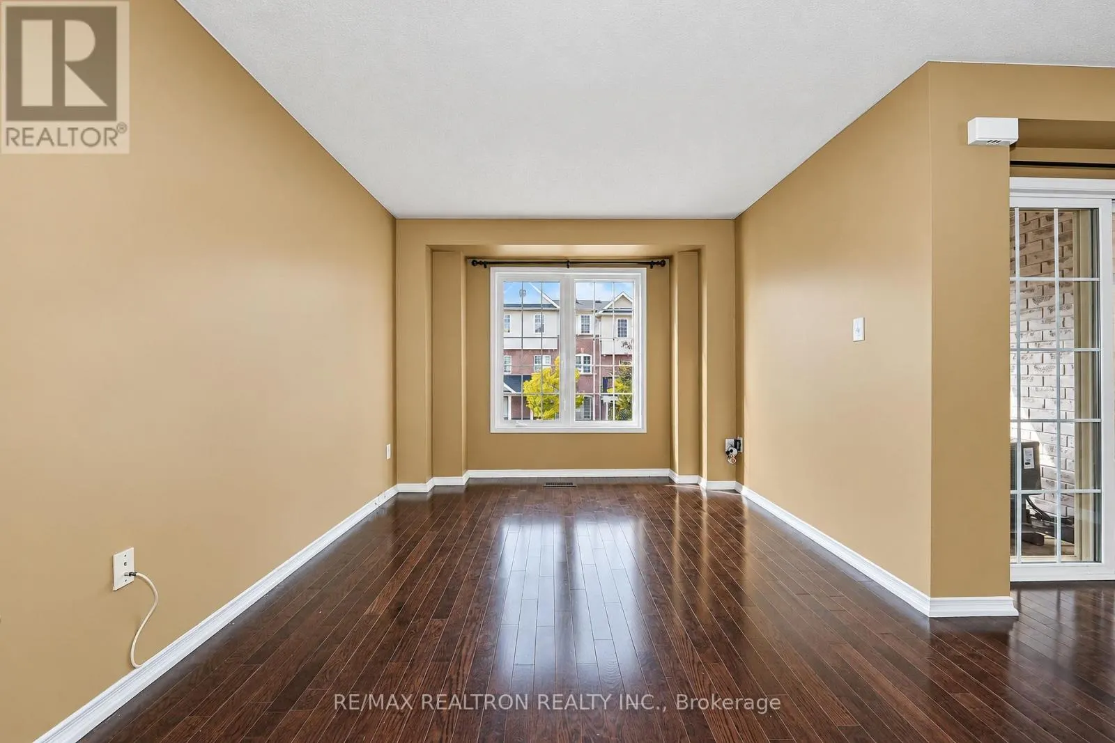 15 BLUNDEN ROAD