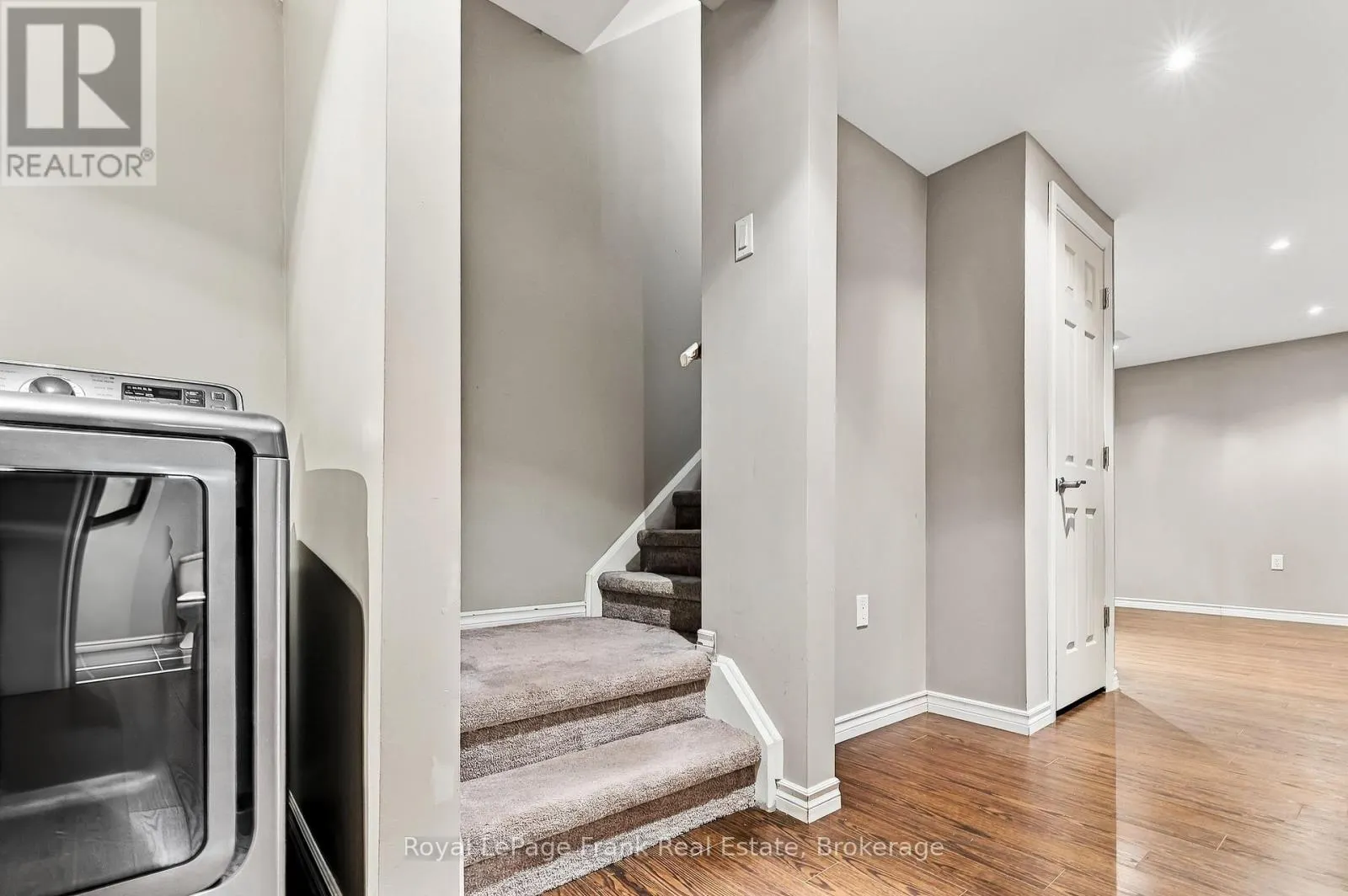 15 SPRUCEWOOD CRESCENT