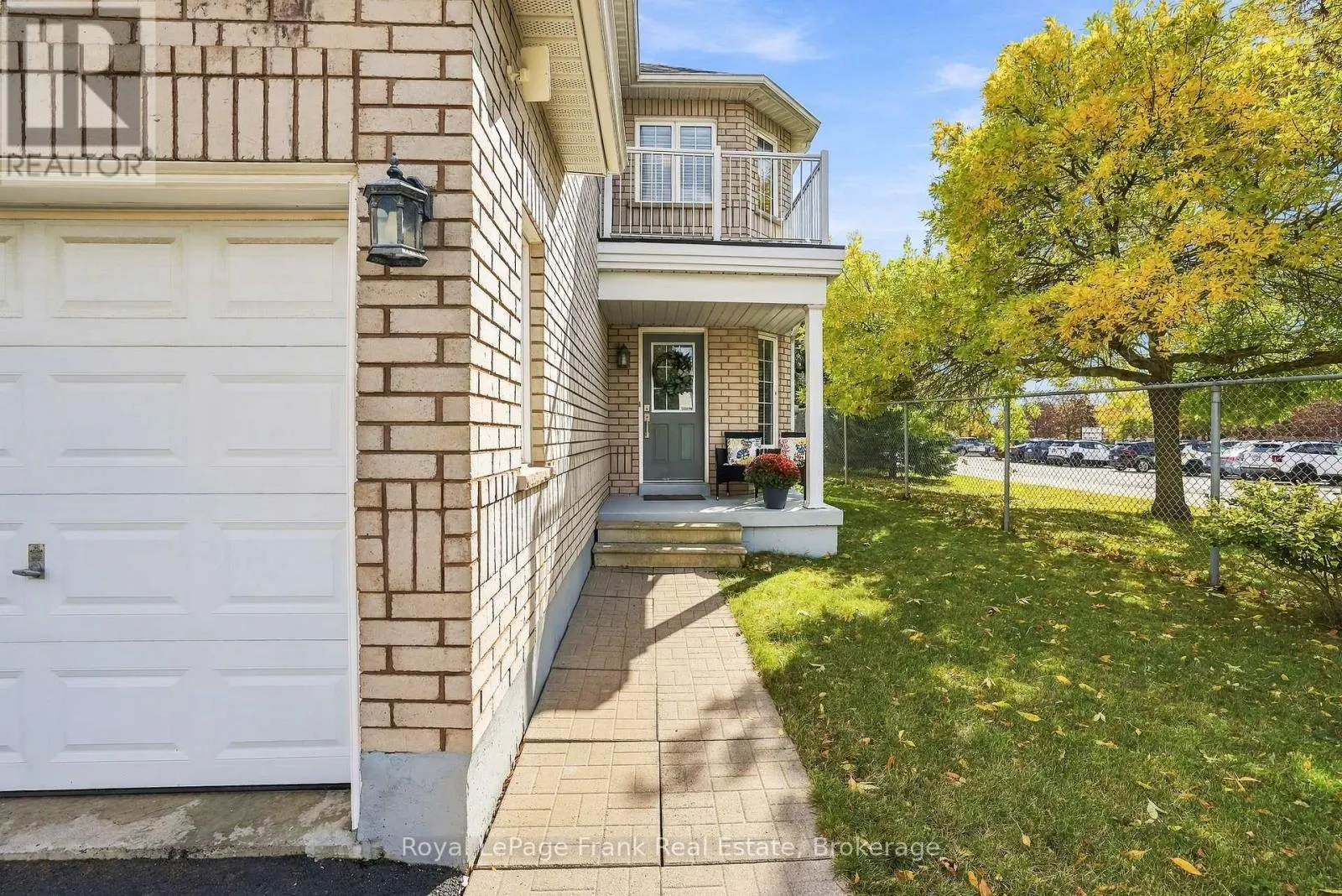 15 SPRUCEWOOD CRESCENT
