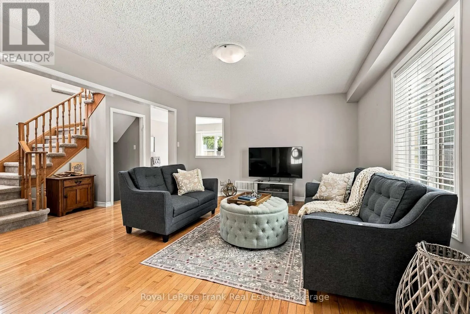 15 SPRUCEWOOD CRESCENT