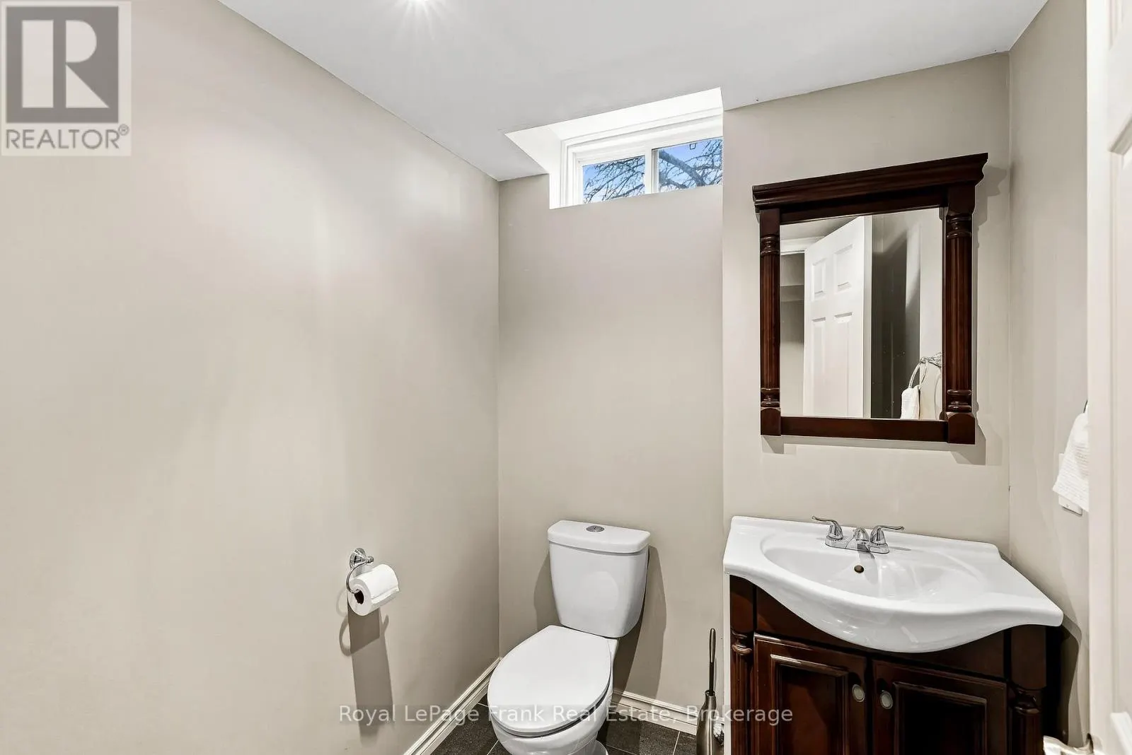 15 SPRUCEWOOD CRESCENT