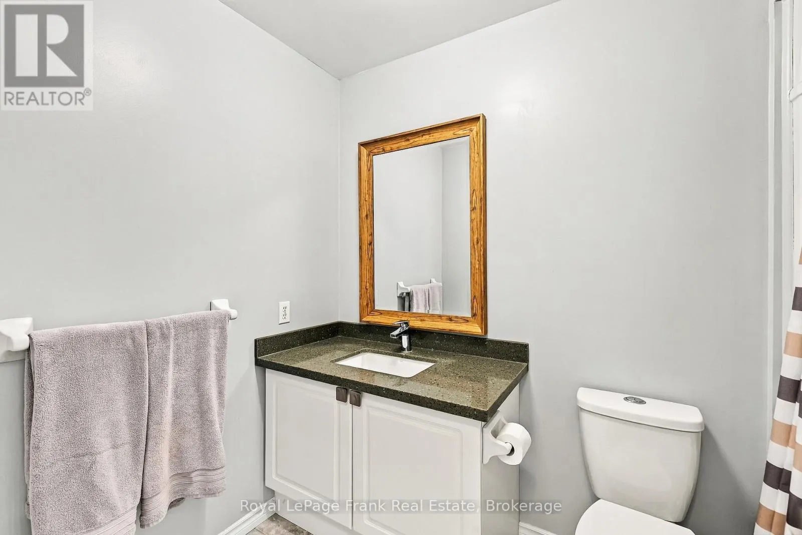 15 SPRUCEWOOD CRESCENT