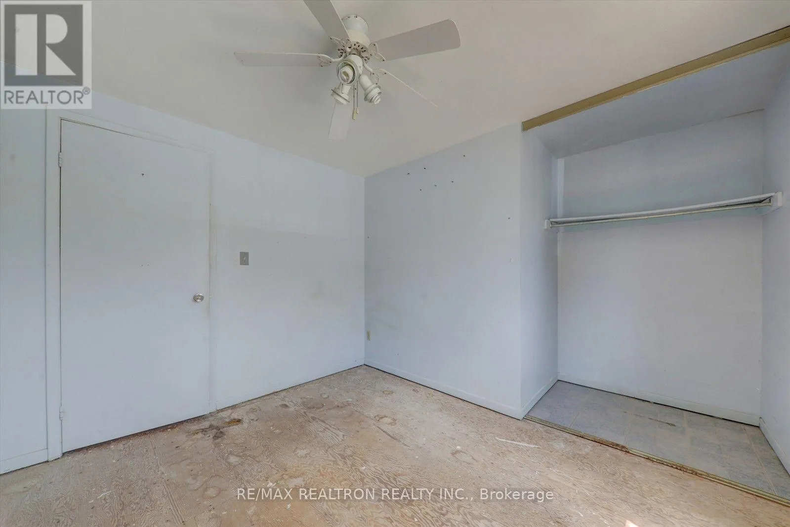 105 - 10 LIVONIA PLACE