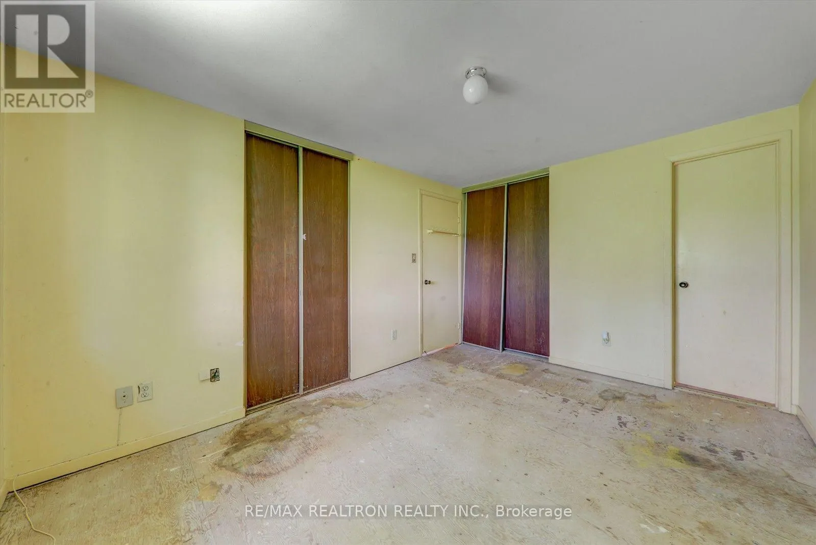 105 - 10 LIVONIA PLACE