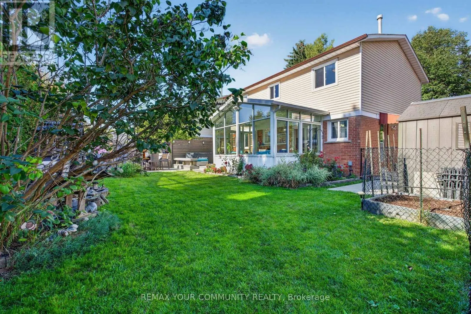 6 STANDBRIDGE COURT