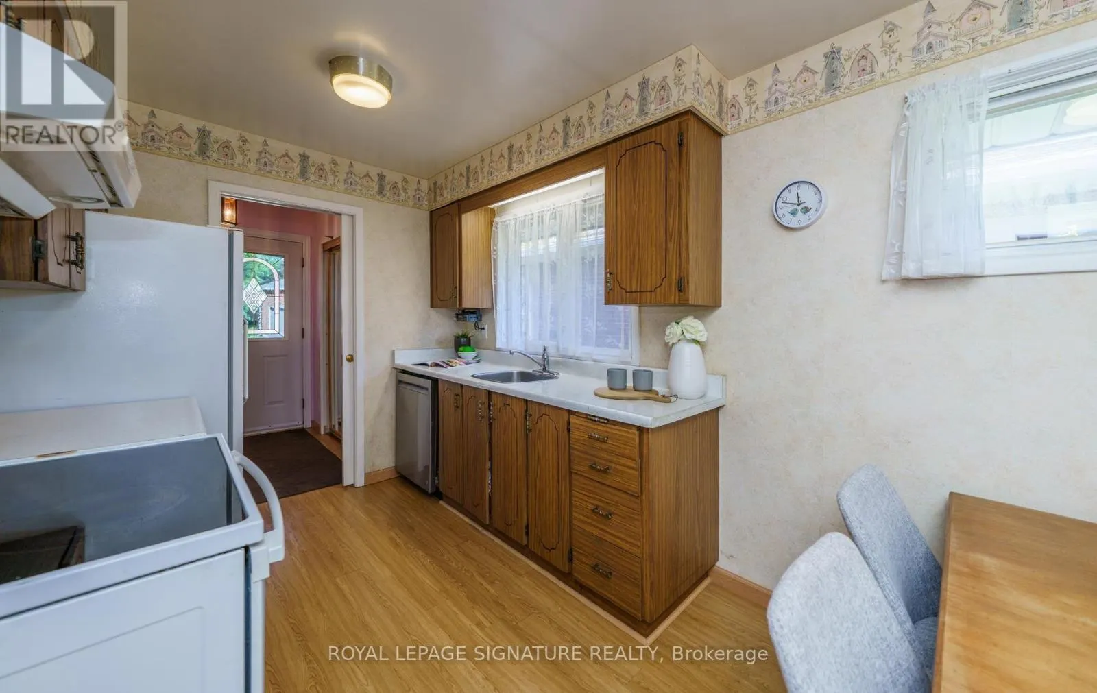 29 FLUELLEN DRIVE