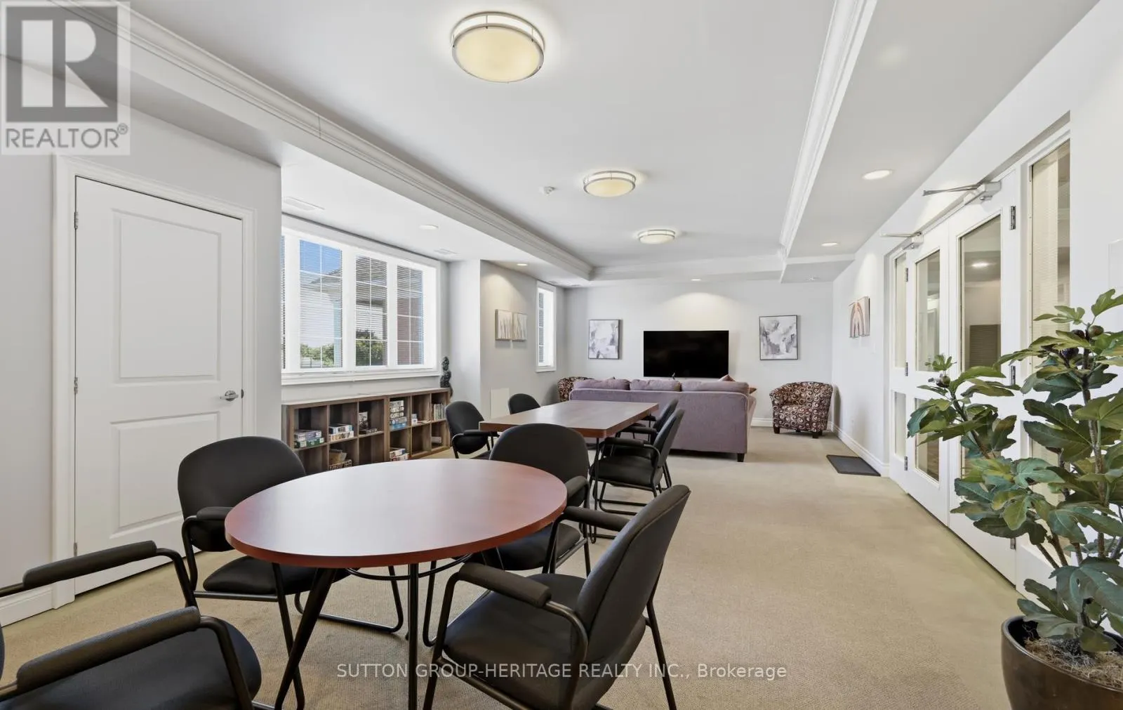 320 - 54 HARVEY JOHNSTON WAY