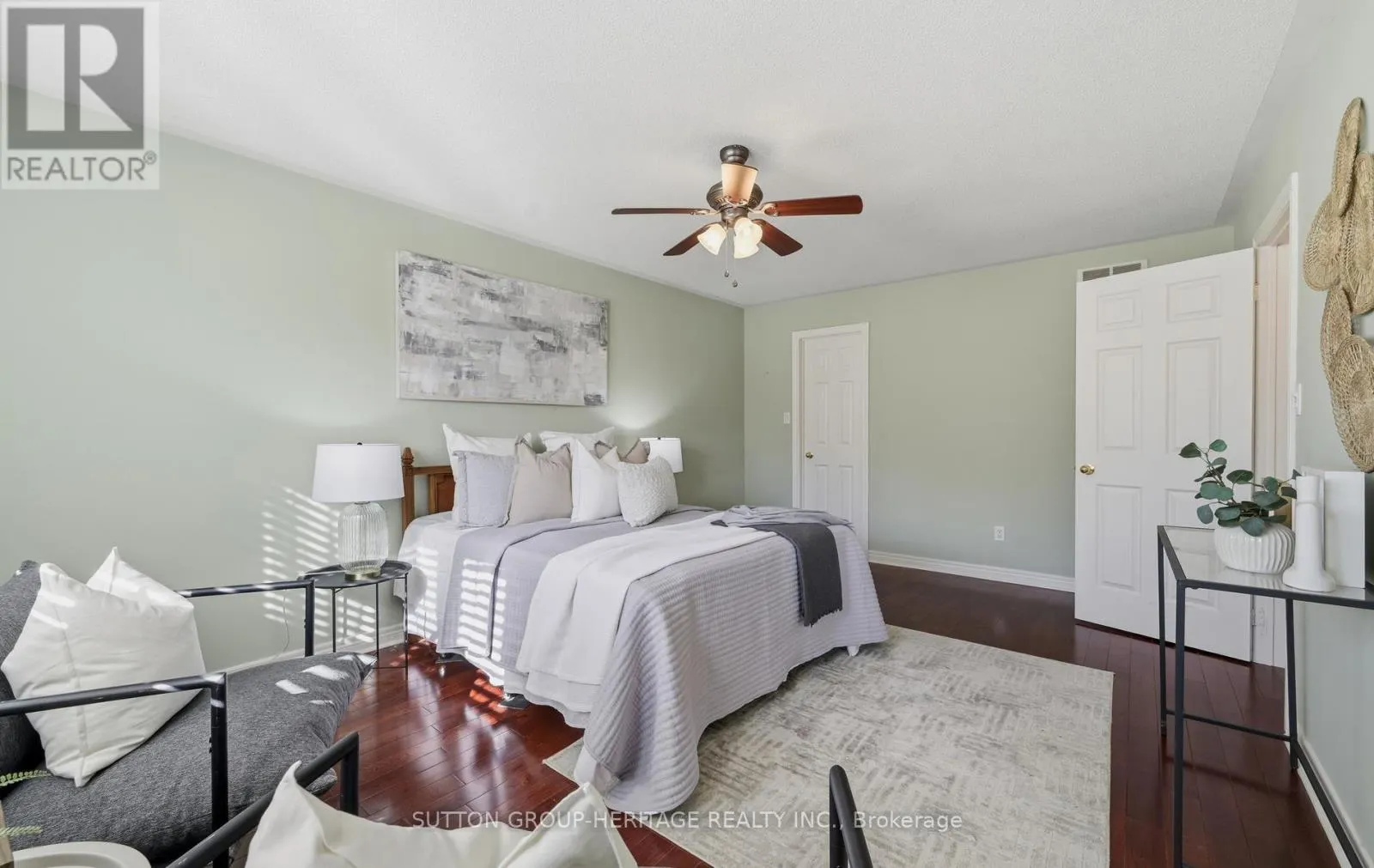 2 BEADLE DRIVE