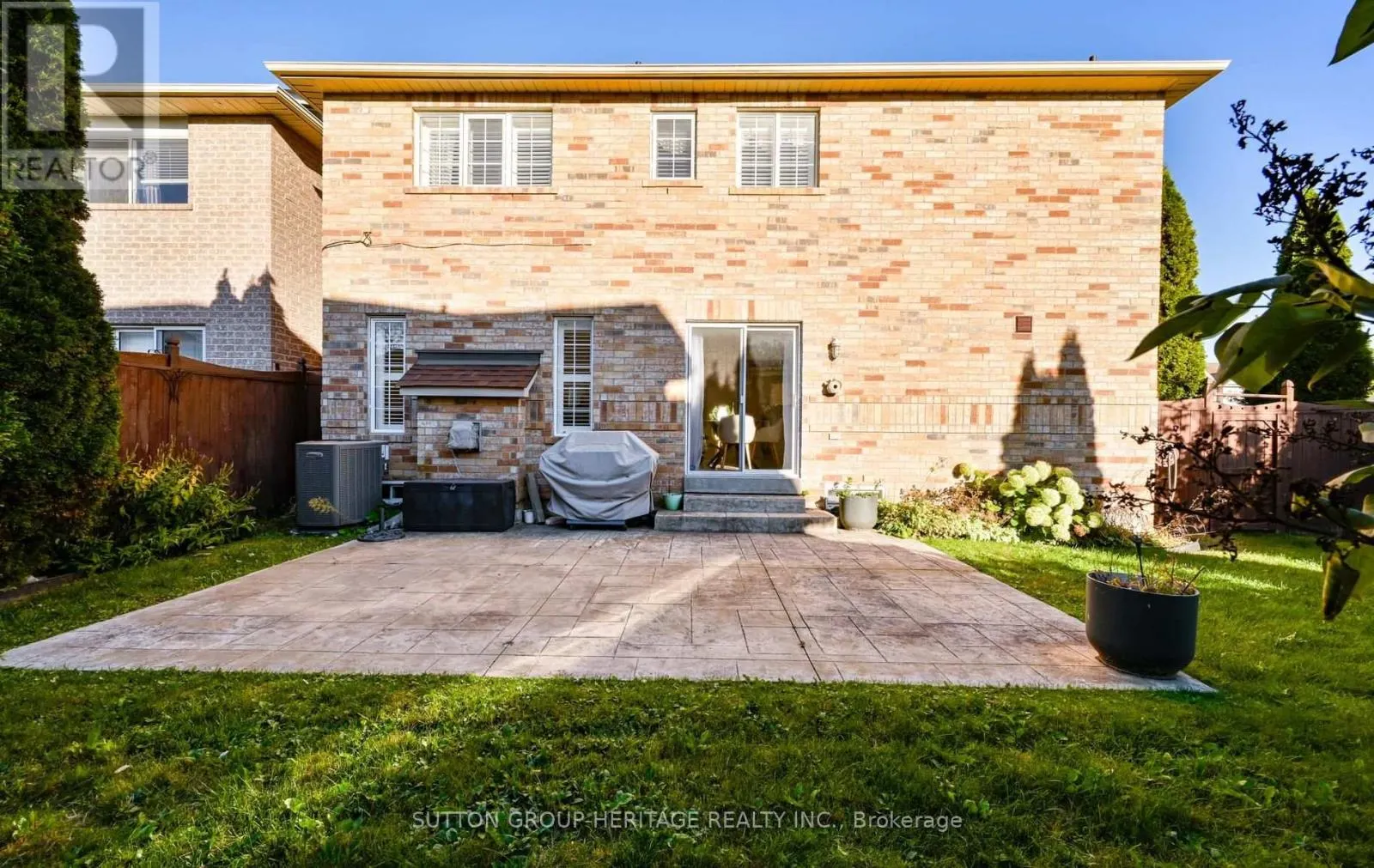 2 BEADLE DRIVE