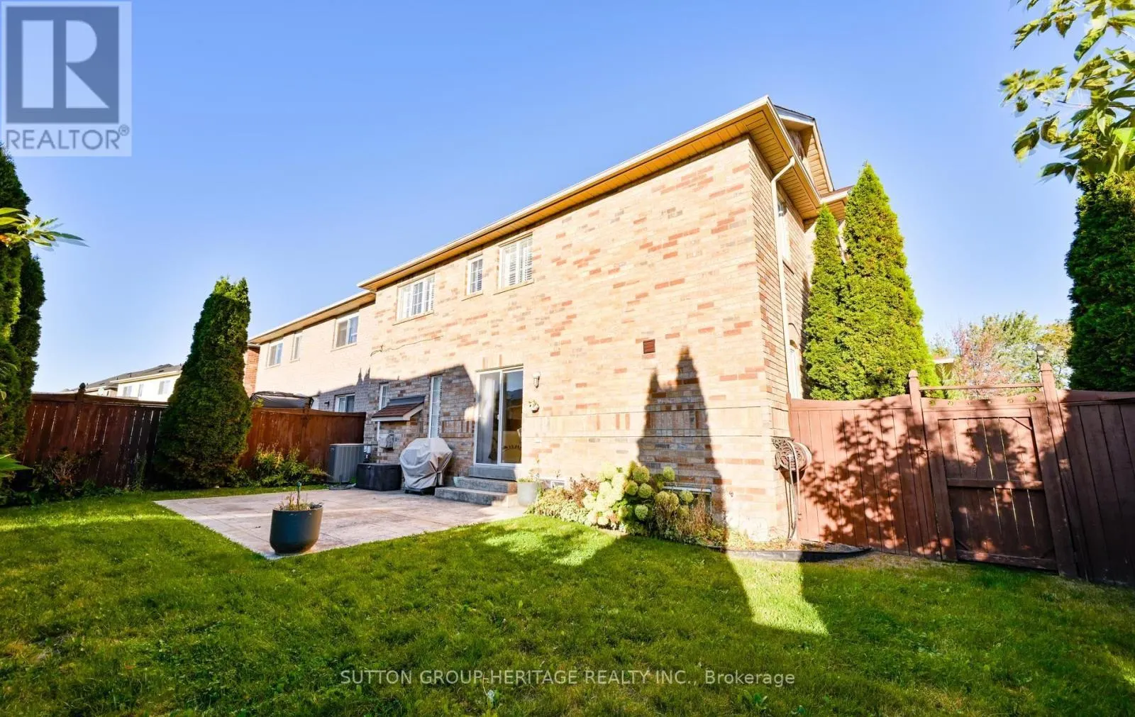 2 BEADLE DRIVE