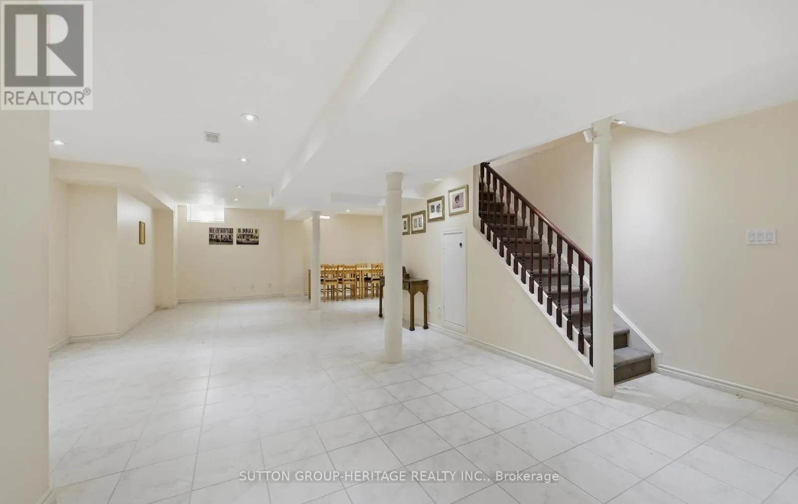 2 BEADLE DRIVE