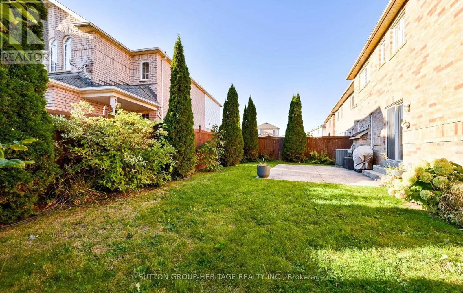 2 BEADLE DRIVE