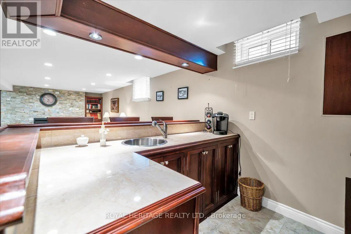 15 CADBY ROAD