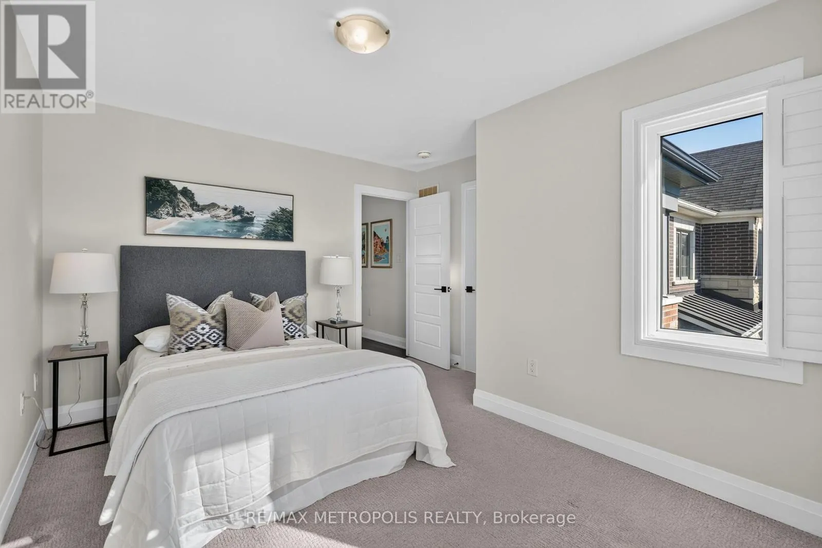 32 LOCKYER DRIVE