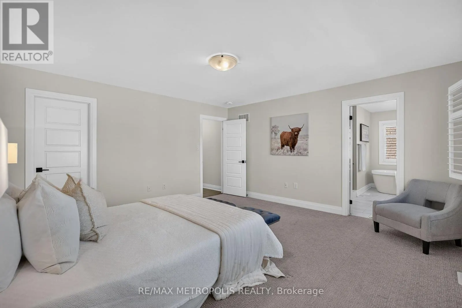 32 LOCKYER DRIVE