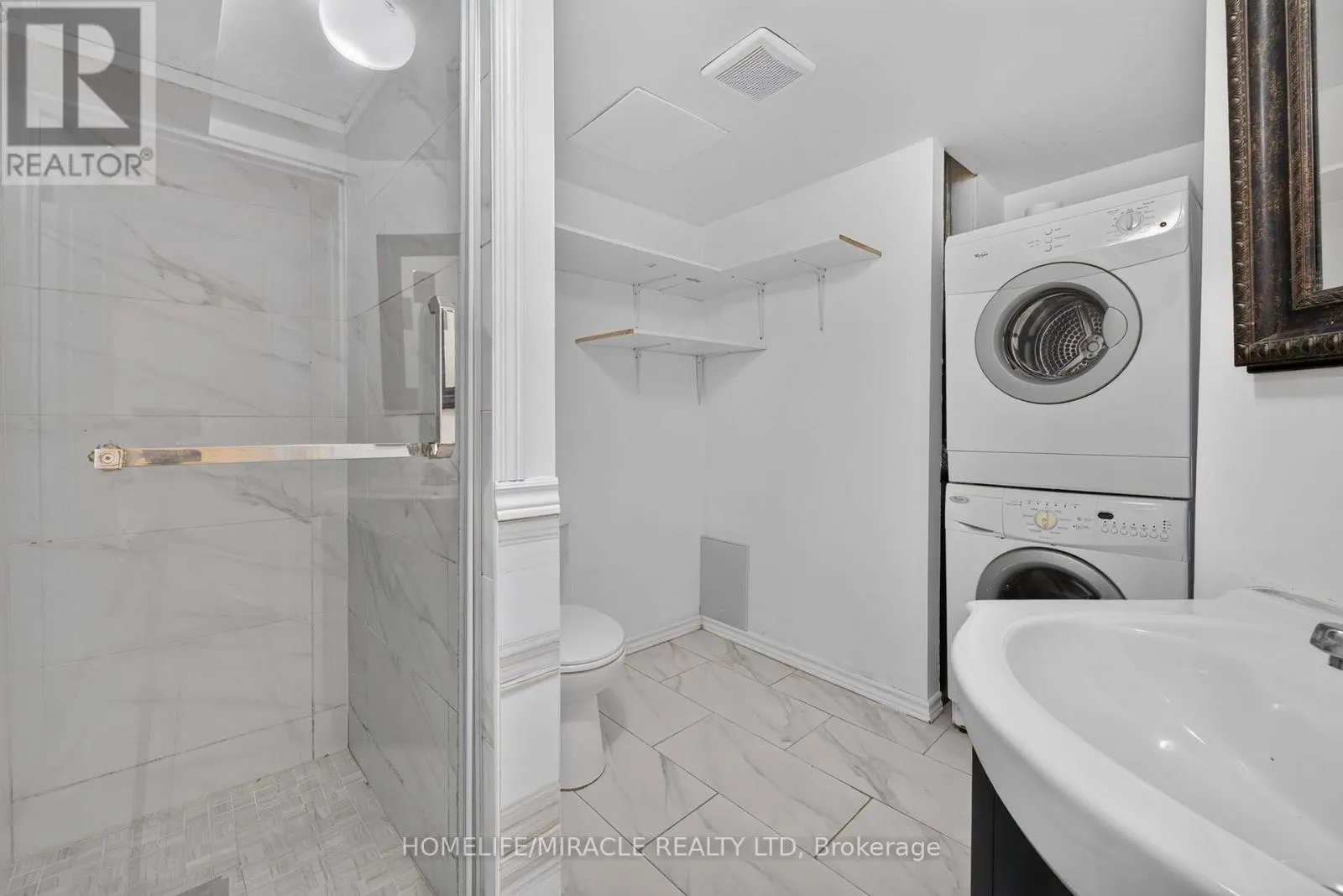 3 TRAWLEY CRESCENT