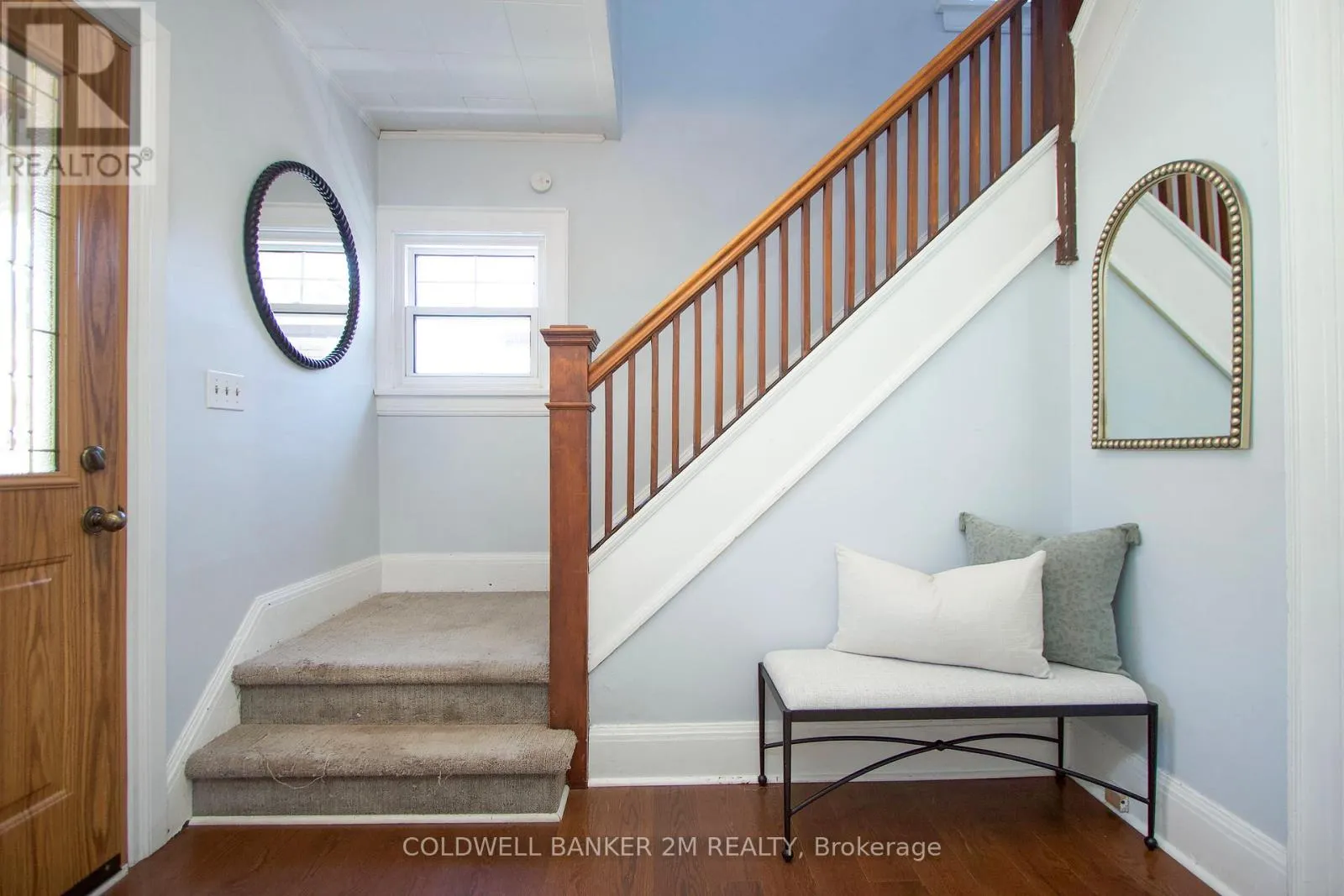49 BROCK STREET E