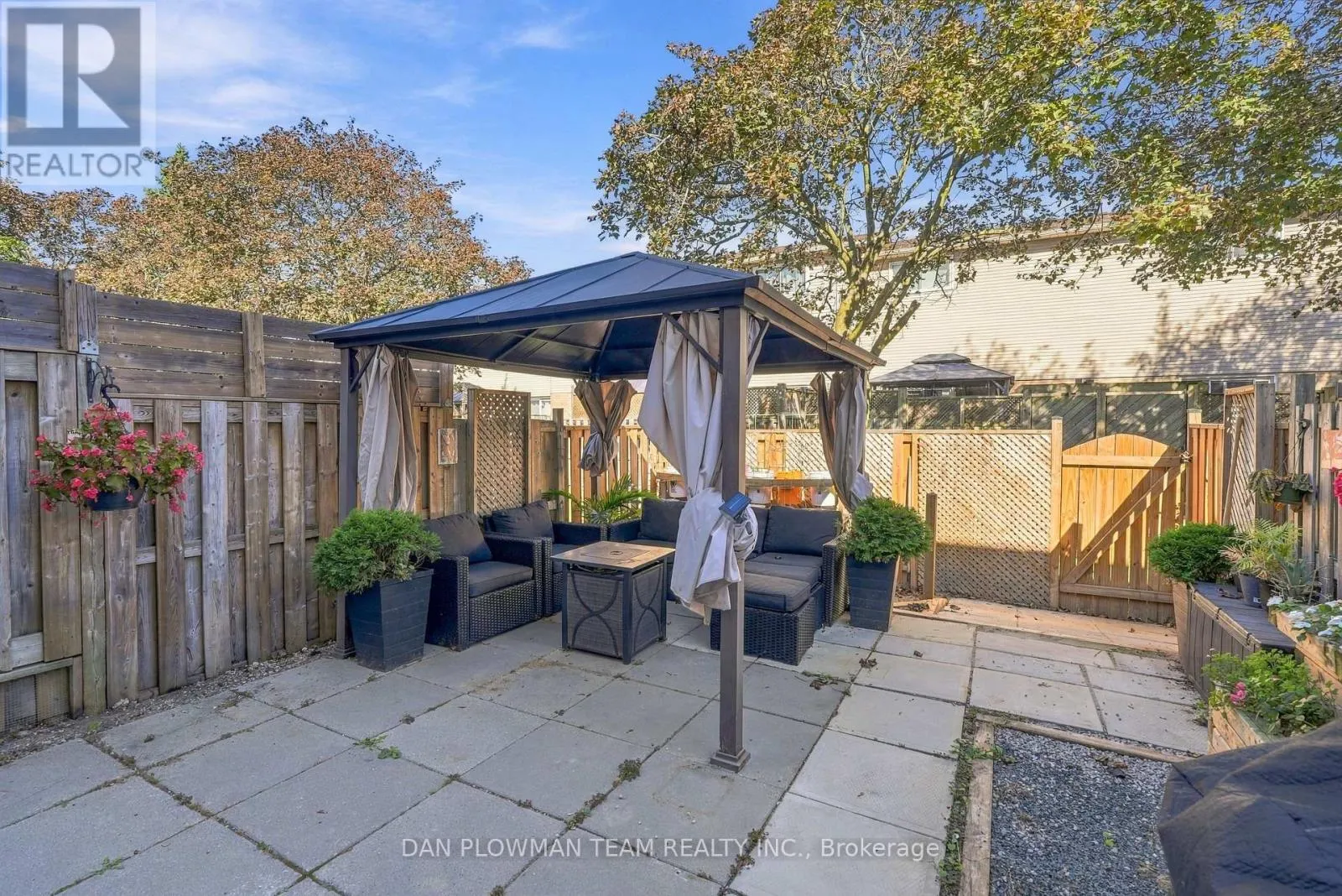 81 - 1133 RITSON ROAD N