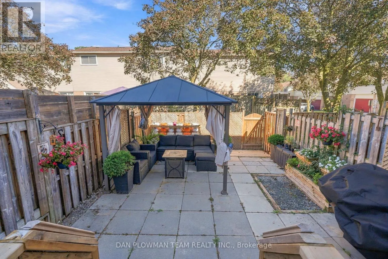 81 - 1133 RITSON ROAD N