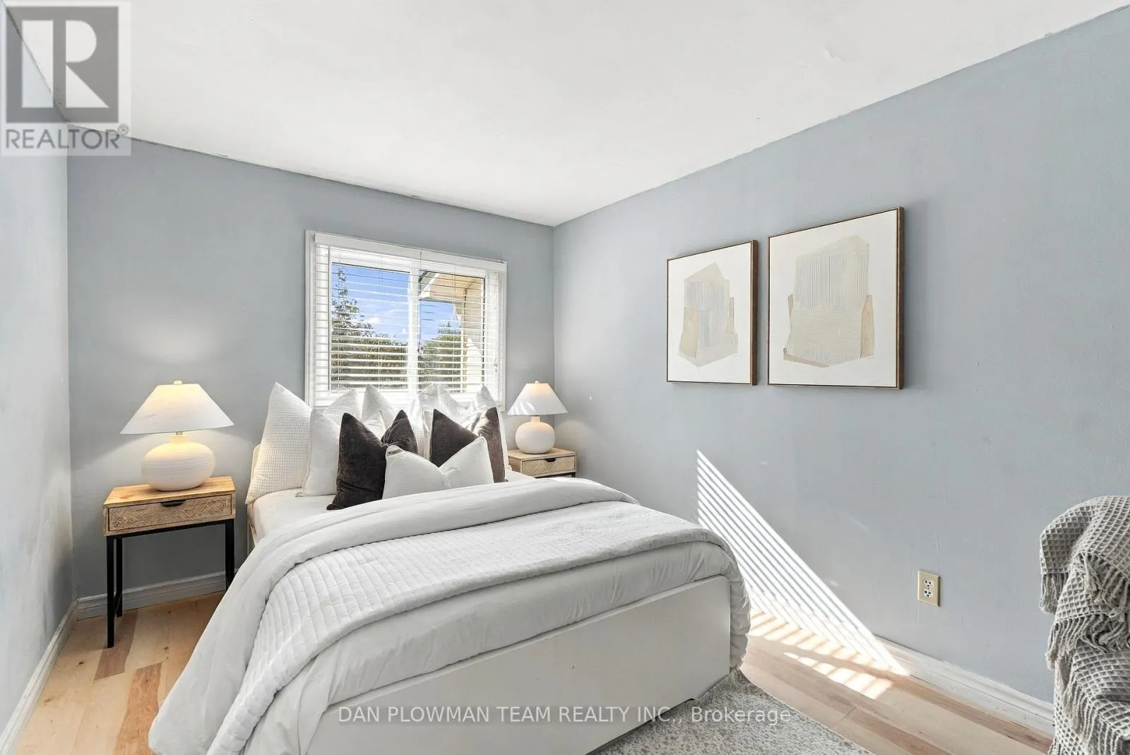 81 - 1133 RITSON ROAD N