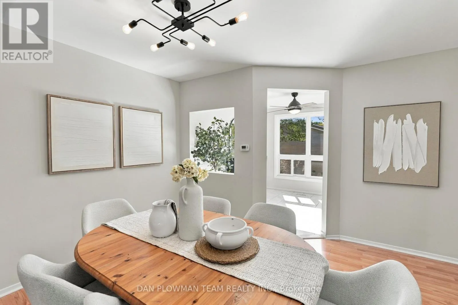 81 - 1133 RITSON ROAD N