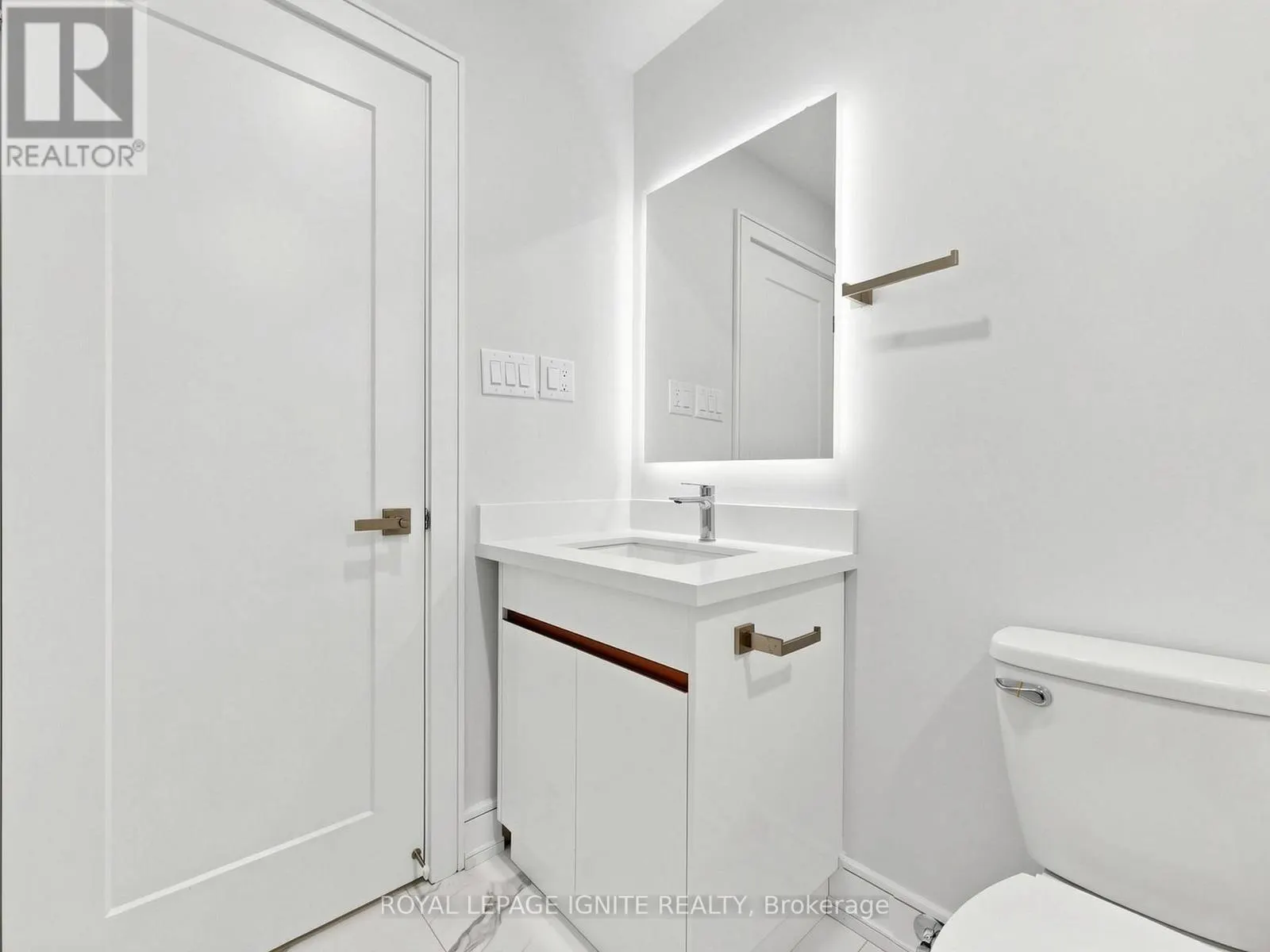 52A ROBINSON AVENUE