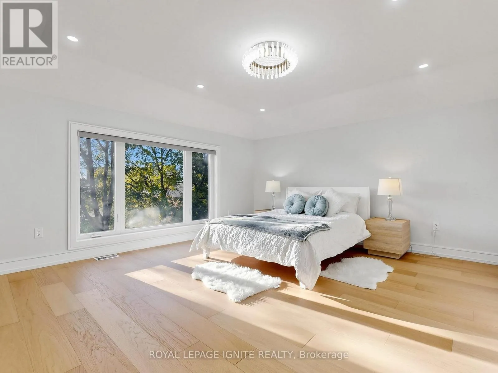 52A ROBINSON AVENUE