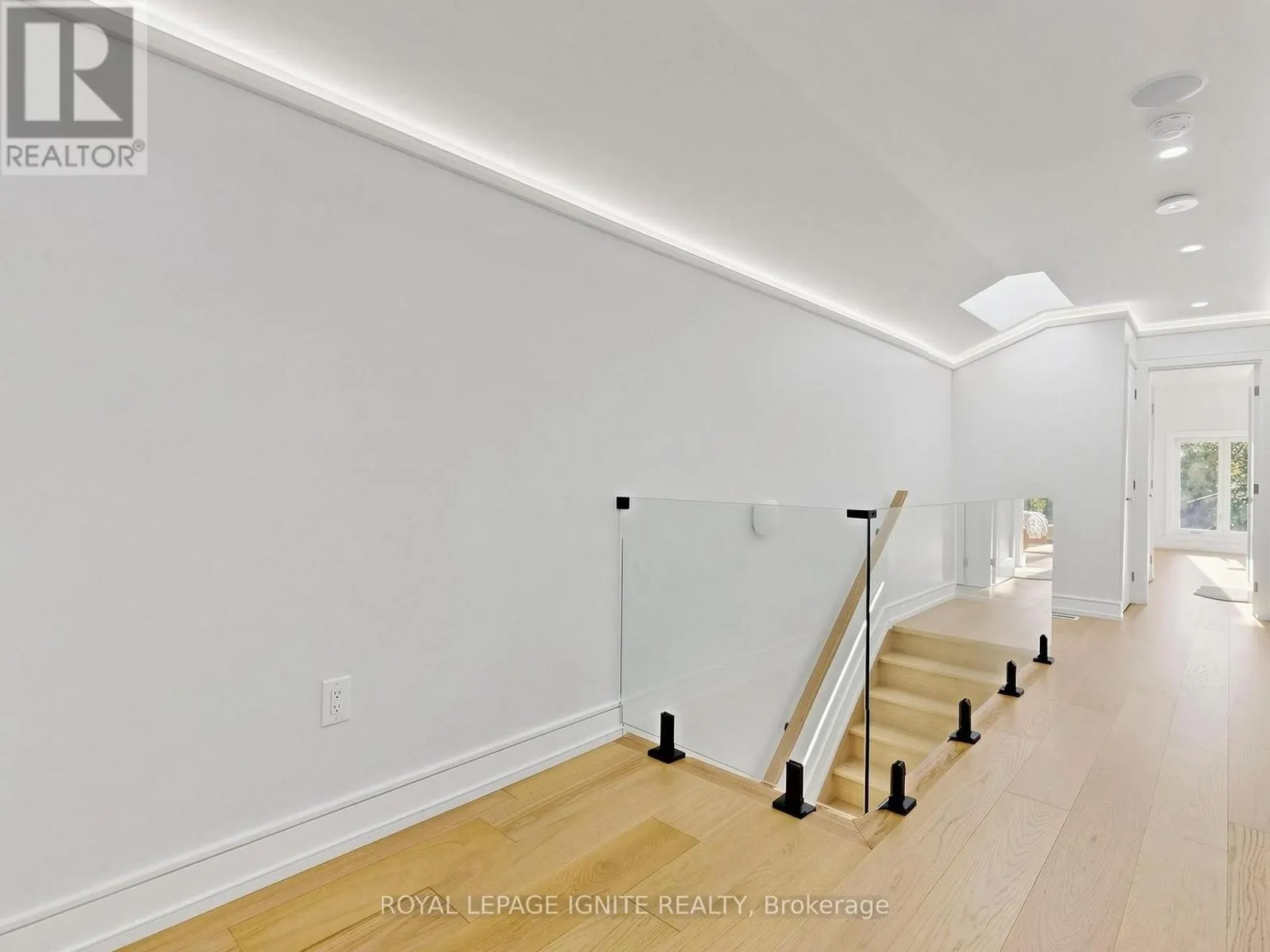 52A ROBINSON AVENUE
