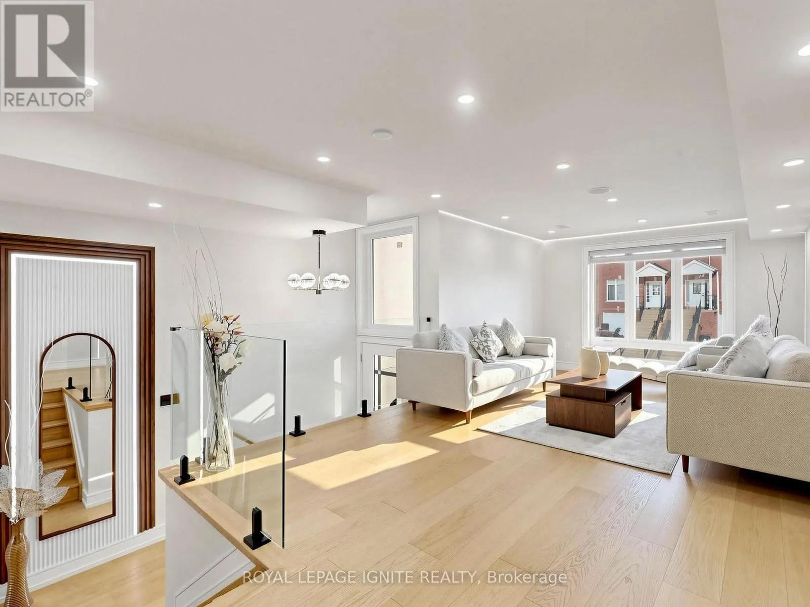 52A ROBINSON AVENUE